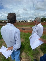 Jorge Seba vistoriou o deslizamento de terra na Rodovia Péricles Belini e decretou ‘situação de emergência’ no município (Foto: Prefeitura de Votuporanga)