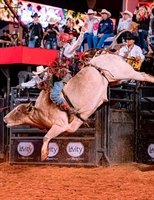 Votu International Rodeo realiza Desafio do Bem com campeões de Barretos em prol da Santa Casa de Votuporanga