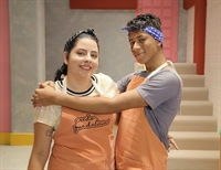  Gabriel Ferreira Góes, de 20 anos, juntamente com a sua companheira de equipe Ana Carolina Paiva dos Reis, 22 anos (Foto: Unifev)