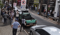O Ministério Público quer saber, em 24 horas, o que motivou o prefeito João Dado a decretar a reabertura do comércio (Foto: A Cidade)