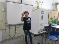 A candidata a deputada estadual Rosa Chiquetto (PT) votou por volta das 9h (Foto: Arquivo Pessoal)