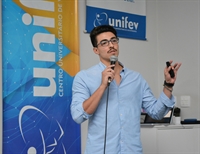 A abertura contou com a palestra do profissional e especialista Eduardo Barros, que abordou o tema Transformação Digital (Foto:Comunicação Unifev)