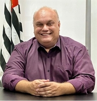 Prefeito de Nhandeara é internado na UTI após agravamento de pneumonia