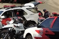 A polícia ainda não conseguiu localizar o autor do crime do homicídio que foi registrado no domingo passado na cidade