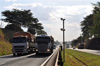 Radares nas rodovias que cortam a cidade já flagraram mais de 2 mil motoristas acima do limite de velocidade (Foto: A Cidade)