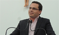 Matheus Rodero disse: "não podemos falar mal dos deputados"