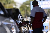 Etanol chega a R$ 3,09 em Votuporanga e assusta consumidores (Foto:Marcelo Camargo/Agência Brasil)