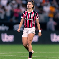Jogadora cosmoramense é destaque nacional no futebol feminino