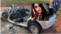 Com a batida, o carro ficou completamente destruído e Laiane Oliveira (detalhe) sofreu traumatismo craniano (Foto: TVC Interior)