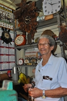 Iládio de Souza está há 47 anos no Mercadão Municipal