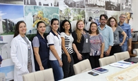 Colaboradores do Hospital se reuniram com representantes do Departamento Regional de Saúde de São José do Rio Preto (Foto: Santa Casa de Votuporanga)