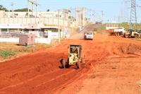  Recursos serão empenhados, conforme o projeto, no término da terraplanagem e início do recapeamento no prolongamento da avenida (Foto: Prefeitura de Votuporanga)