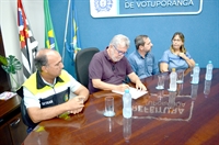 O prefeito Jorge Seba anunciou ontem uma série de novas medidas de segurança a serem implementadas nas escolas municipais (Foto: A Cidade)