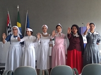  O evento, realizado por alunos e docentes da graduação, no Espaço Unifev Saúde, também homenageou o Dia do Enfermeiro, celebrado em 12 de maio (Foto:Unifev)