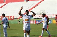 A Votuporanguense embalou e goleou, mais uma vez, o Velo Clube, em Rio Claro e encaminhou a sua classificação na Copa Paulista  (Foto: Rafael Bento/CAV)  