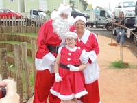 Papai Noel da ACV faz a alegria das crianças durante o Natal em Votuporanga