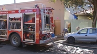 Bombeiros foram acionados e apagaram as chamas em 10 minutos — Foto: João Serantoni/TV TEM