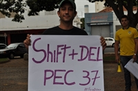 Manifestantes em Votuporanga pediam a retirada da PEC 37