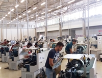 Alunos de Engenharia Mecânica da Unifev participam de aulas práticas no Senai (Foto: Divulgação/Unifev)