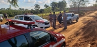 Bombeiros de Tanabi e a Polícia Militar de Cosmorama estão fazendo buscas pelo local (Foto: Renan Contrera)