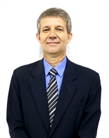 Osvaldo Gastaldon, reitor da Unifev, em alto astral com a nota máxima do MEC para o curso de Medicina Veterinária. (Foto: Unifev)
