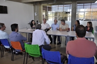 Na tarde de ontem, o prefeito João Dado anunciou a realização de obras do Parque da Cultura (Foto: Prefeitura de Votuporanga)