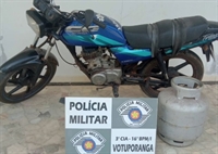 A moto, uma Today 125, de cor azul, foi apreendida e apresentada na Central da Polícia Civil de Votuporanga (Foto: Divulgação)