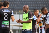 Treinador preparou os jogadores do CAV durante a semana para que não se enganem com a derrota do adversário na estreia (Foto: Rafael Bento/CAV)