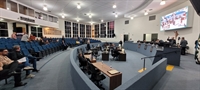 Autoridades apresentam mudanças na lei de aplicativos de Votuporanga em meio a protestos
