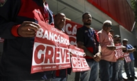 Agências bancárias de Votuporanga fecham em meio a paralização nacional dos bancários