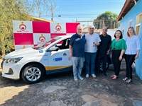 O carro recém-adquirido irá auxiliar no fornecimento de suporte essencial às famílias carentes (Foto: Prefeitura de Votuporanga)