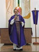 Missa celebra 40 anos de sacerdócio do padre Silvio nesta sexta-feira (27) (Foto: Reprodução/Facebook) 