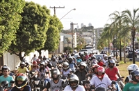 A carreata de São Cristóvão do ano passado reuniu dezenas de veículos e motoristas em Votuporanga (Foto: A Cidade)