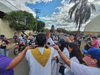 Veículos e seus condutores de Votuporanga e região foram abençoados por São Cristóvão  (Foto: A Cidade)