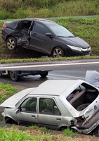 Colisão entre dois carros na Euclides da Cunha em Votuporanga deixa um ferido