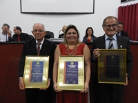 Ozório Casado, Márcia Regina Pedroso e José Maria Gonçalves Filho foram homenageados com título de Cidadão votuporanguense (Foto: Fábio Ferreira/ Jornal A Cidade)