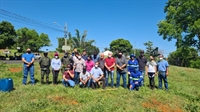 O  plantio de 53 mudas de árvores nativas às margens da Represa Municipal “Prefeito Luiz De Haro” (Foto: Prefeitura de Votuporanga)