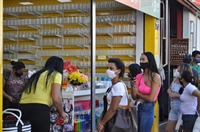 Mesmo em meio período e com vendas bem inferiores em relação ao mesmo período do ano passado, poder voltar a atender já trouxe ânimo e boas perspectivas. (Foto: A Cidade)