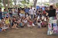 Foram oferecidas recreações com brinquedos infláveis, equipe de oficineiros, pipoca e algodão doce, além de lanches  (Foto: Prefeitura de Votuporanga)