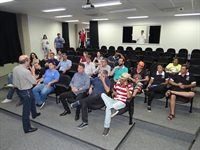 João Dado discutiu em reunião aberta a possibilidade de voltar o carnaval da rua Amazonas  (Foto: Fábio Ferreira/A Cidade)