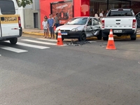 Esse é o quarto acidente no mesmo local; a Ford/Ranger bateu na lateral do GM/Corsa (Foto: A Cidade)