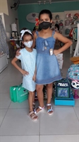 Em questão de horas, após publicação no Facebook, as irmãs Gabrielly e Thaila Gonzales ganharam os presentes que queriam  (Foto: Reprodução/Facebook)