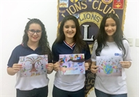 As vencedoras do Concurso Cartaz da Paz no Lions Brisas (Foto: Divulgação)