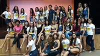 No total, 36 candidatas estão concorrendo a cinco títulos; além da rainha, serão escolhidas a princesa e três madrinhas 