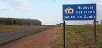 A Polícia Militar Rodoviária está no local para registrar a ocorrência (Foto: Reprodução internet)