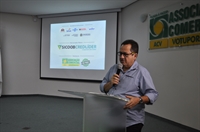 O presidente da ACV, Valdeci Merlotti, contou sobre as novidades da Liquida Votu 2020 (Foto: Érika Chausson/A Cidade)