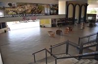 A estrutura do Terminal Rodoviário funciona 24h e pode receber entre turistas e moradores que saem da cidade, cerca de seis mil pessoas  (Foto: A Cidade)