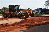 Asfalto, guia, sarjeta e infraestrutura de água e esgoto fazem parte das melhorias para aquela região que sofria com as chuvas (Foto: Divulgação/Prefeitura de Votuporanga)