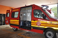 O Corpo de Bombeiros foi acionado para apagar as chamas no bairro Parque das Nações (Foto: A Cidade)