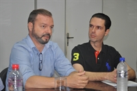 O atual secretário, Flavio Piacenti Júnior, ao lado do ex-secretário, Rolandinho Nogueira (Foto: Gabriele Reginaldo/A Cidade)
